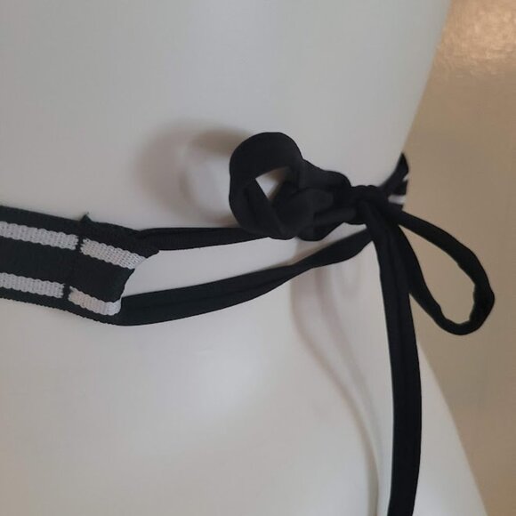 Pineapple Bathing Suit | Swimsuit Top | Medium/ D - Picture 6 of 9